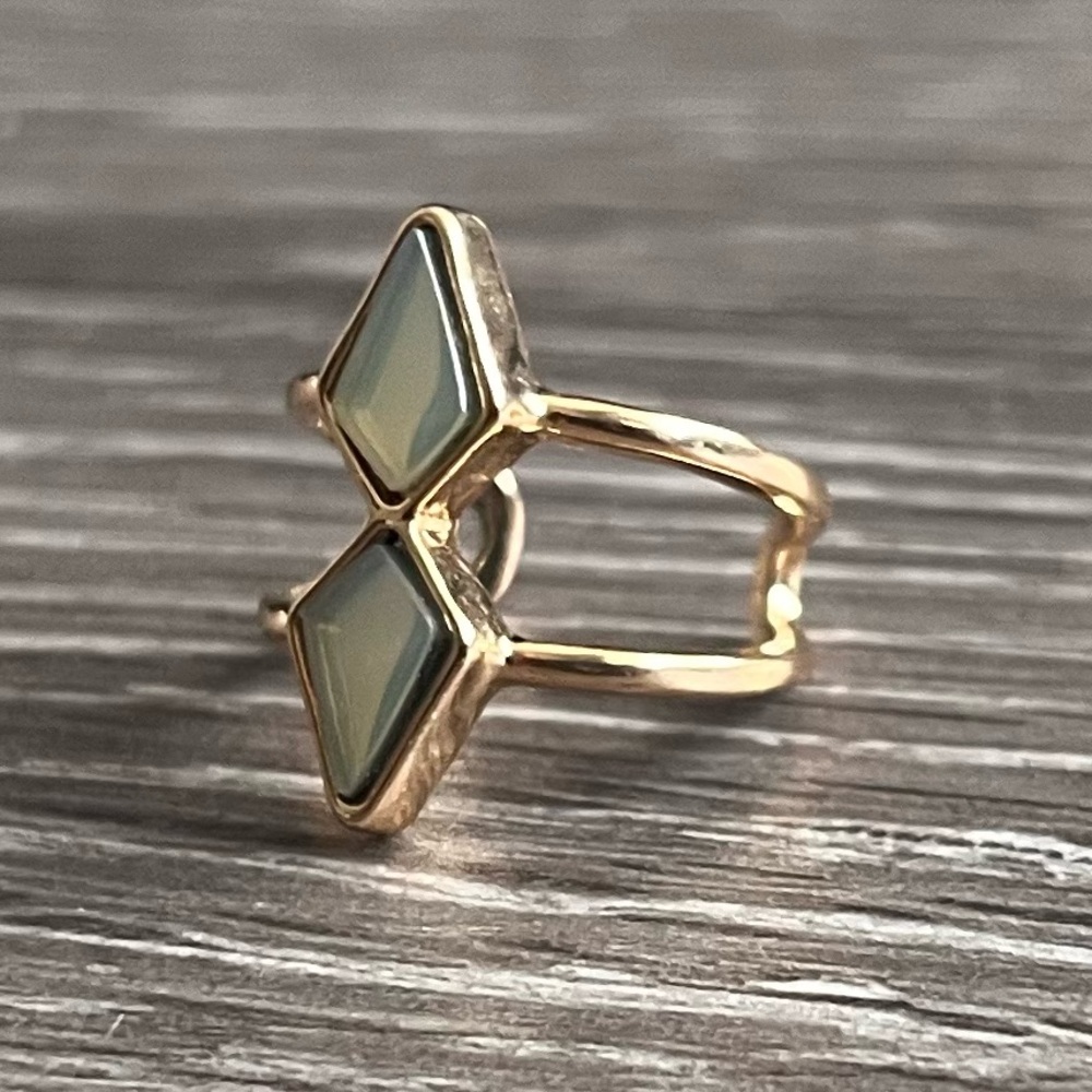 Iridescent Statement Ring - Picture 2 of 4